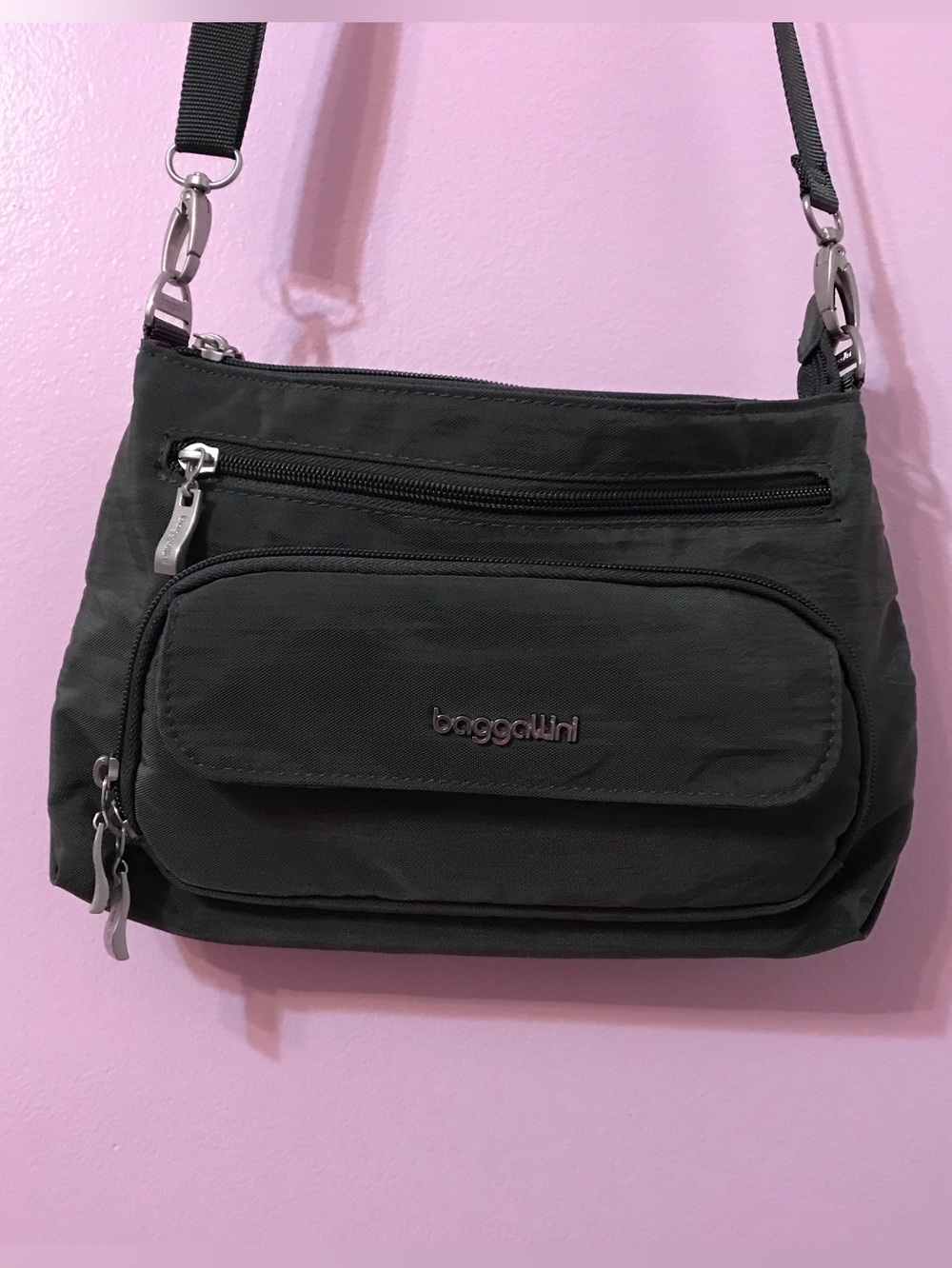 Baggallini Original RFID Everyday Crossbody Bag Silver Hardware Charcoal Gray